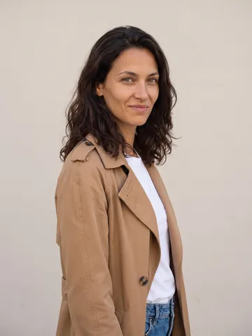 Inès, 3/4